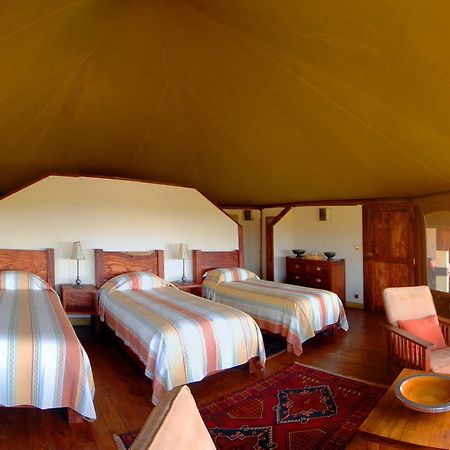 Elewana Tortilis Camp Hotel อัมโบเซลี ภายนอก รูปภาพ