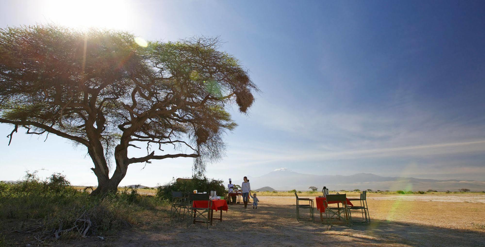 Elewana Tortilis Camp Hotel อัมโบเซลี ภายนอก รูปภาพ