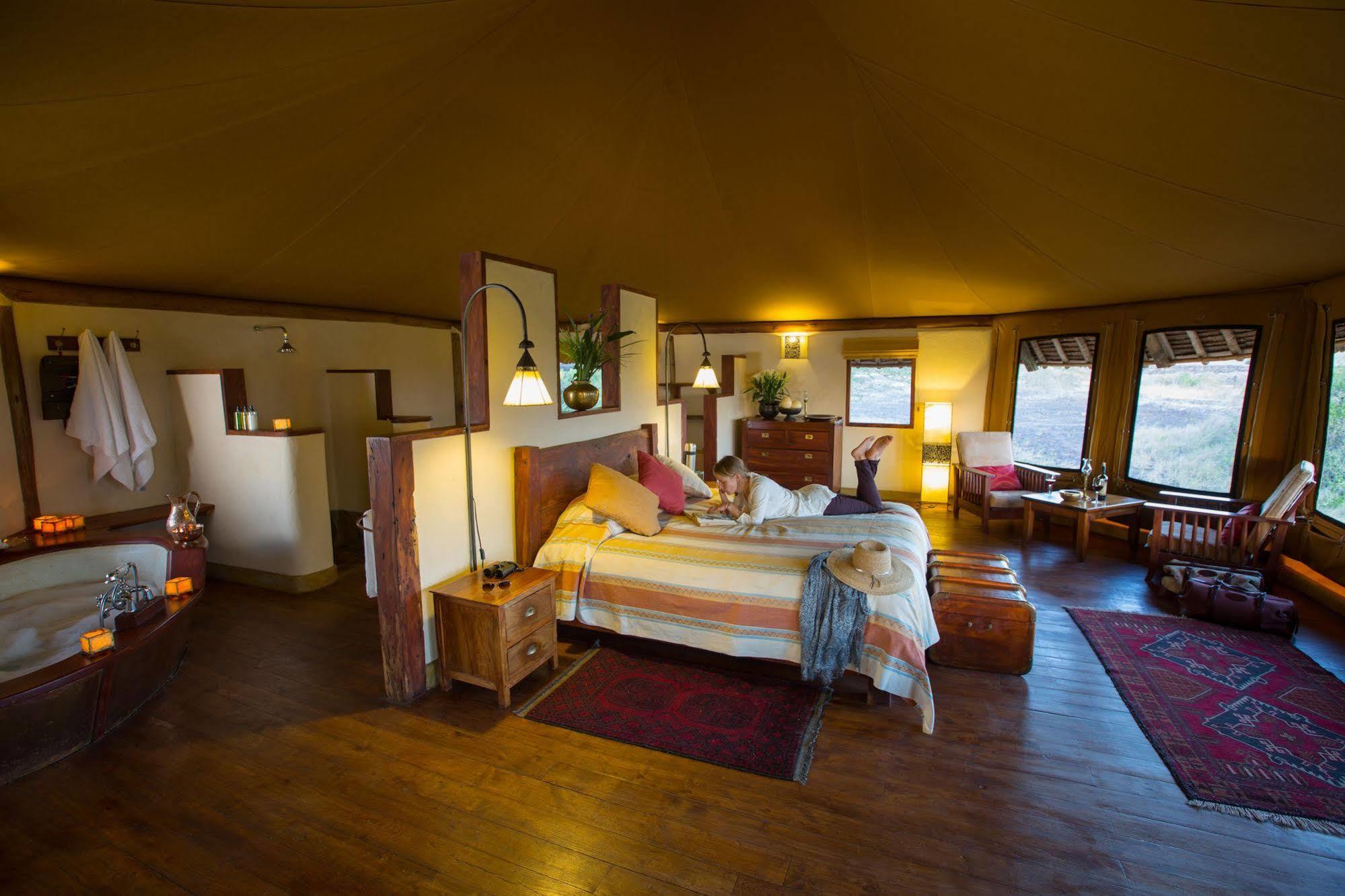 Elewana Tortilis Camp Hotel อัมโบเซลี ภายนอก รูปภาพ