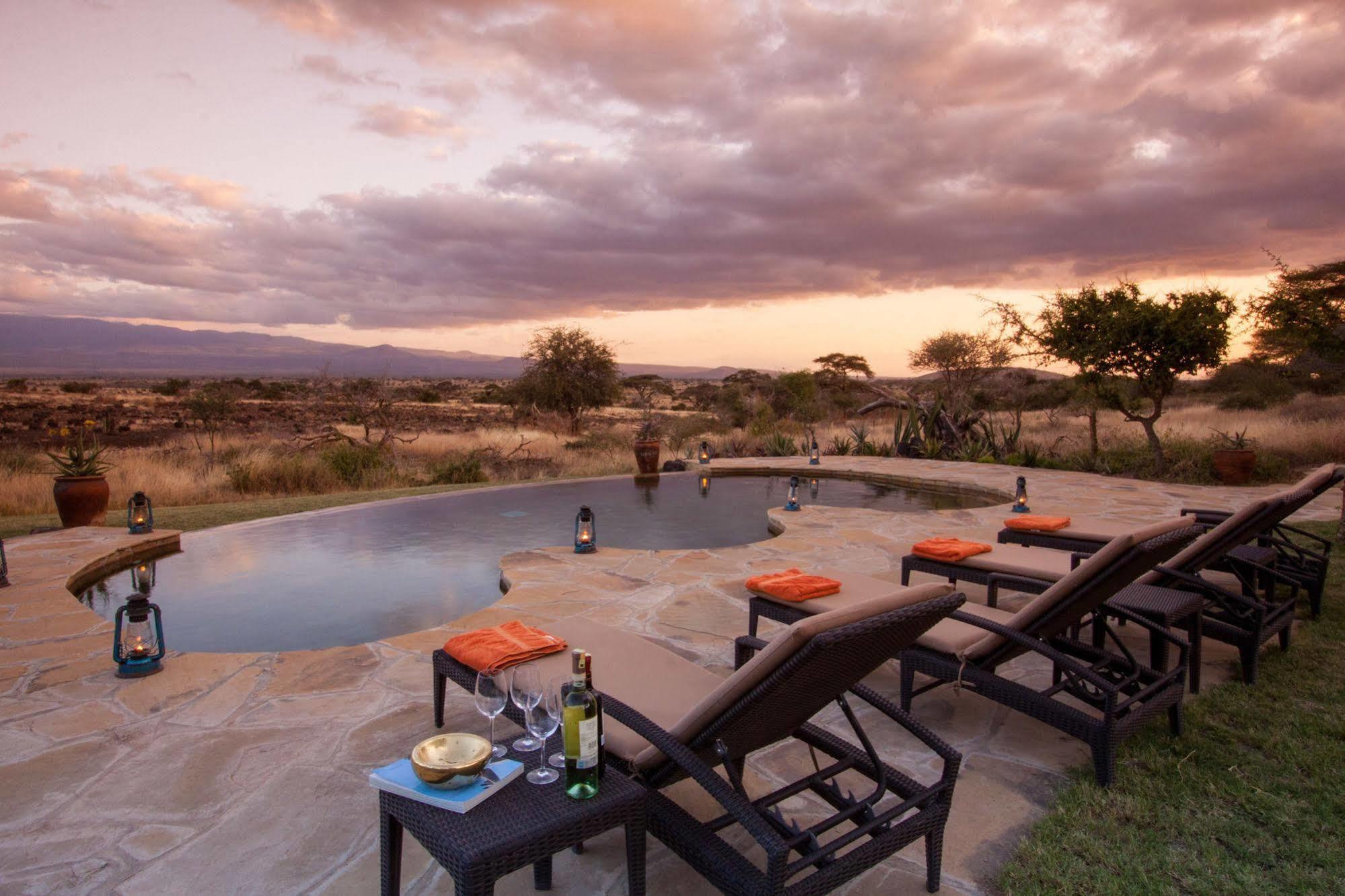 Elewana Tortilis Camp Hotel อัมโบเซลี ภายนอก รูปภาพ