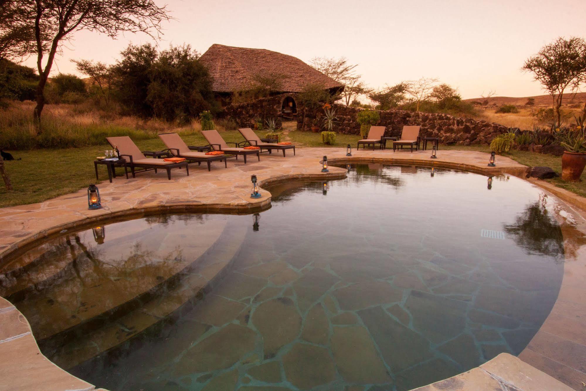 Elewana Tortilis Camp Hotel อัมโบเซลี ภายนอก รูปภาพ