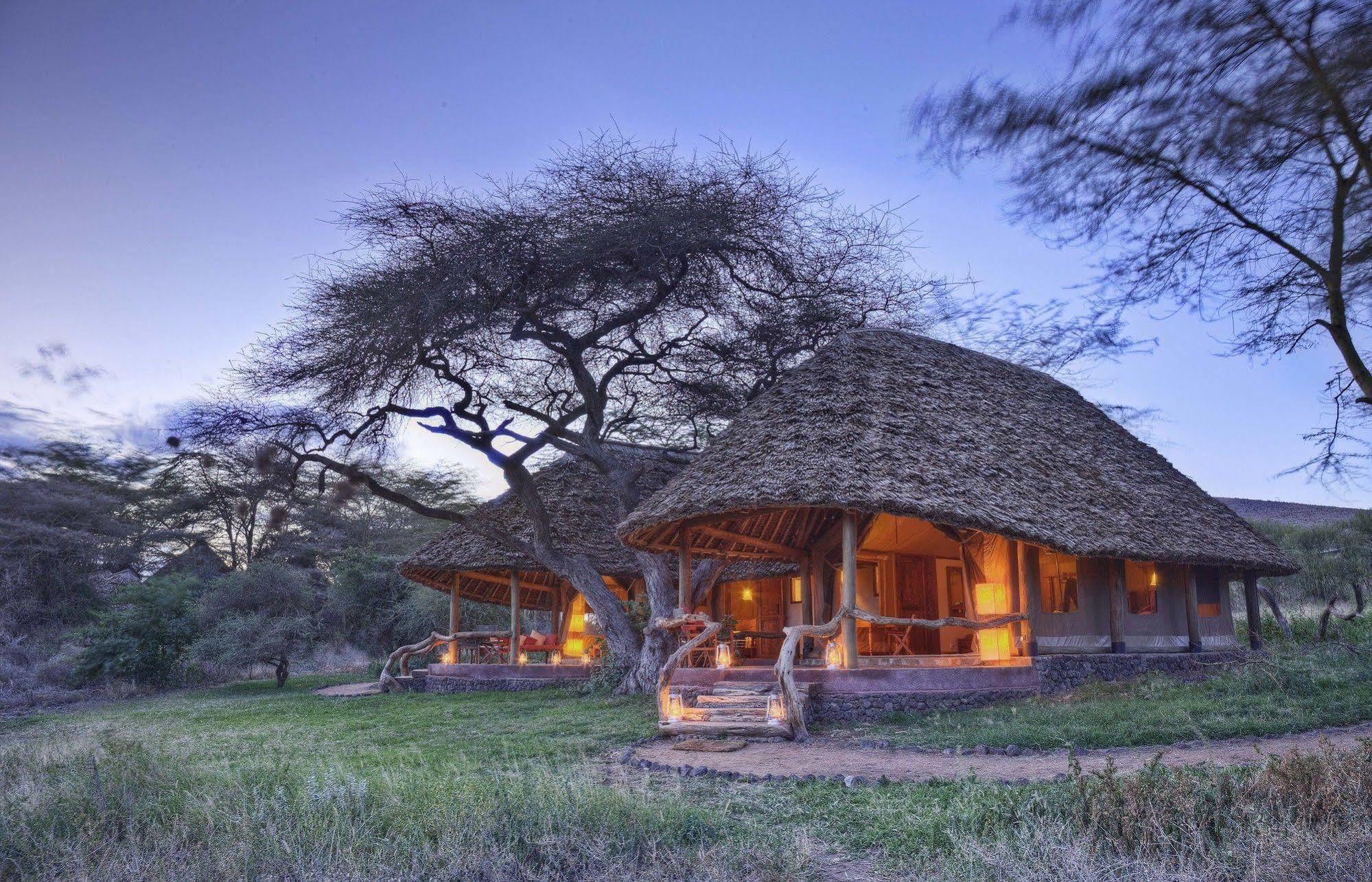 Elewana Tortilis Camp Hotel อัมโบเซลี ภายนอก รูปภาพ