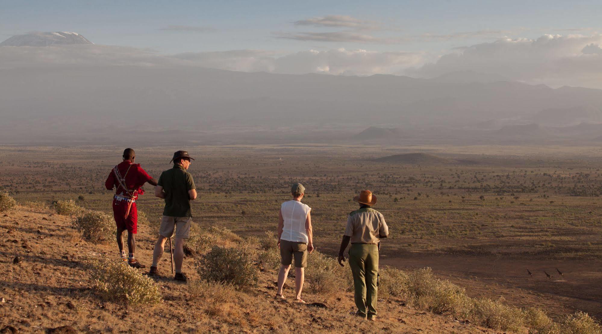 Elewana Tortilis Camp Hotel อัมโบเซลี ภายนอก รูปภาพ