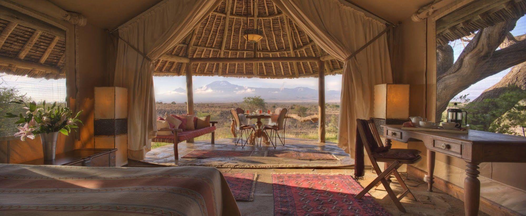 Elewana Tortilis Camp Hotel อัมโบเซลี ภายนอก รูปภาพ