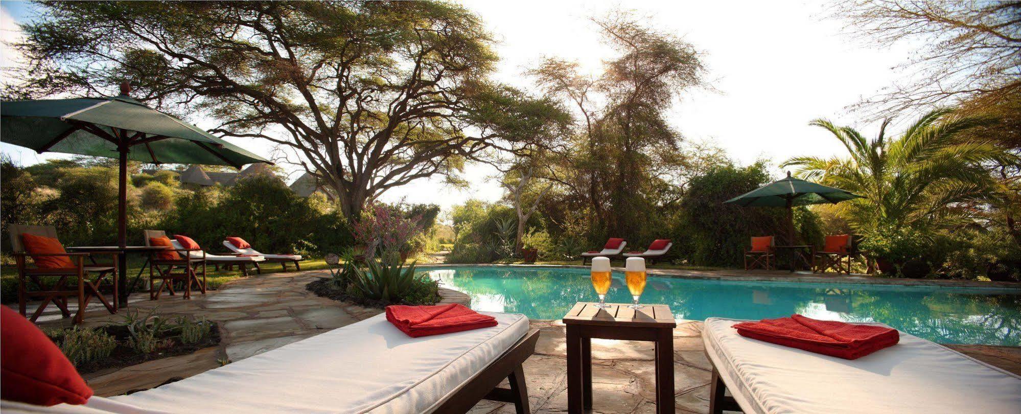 Elewana Tortilis Camp Hotel อัมโบเซลี ภายนอก รูปภาพ
